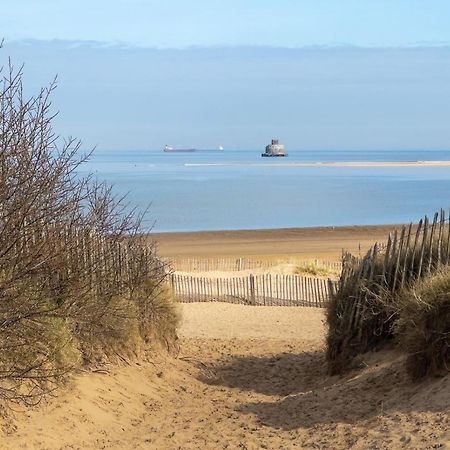 Den Of Joy Humberston Fitties Sleeps 6,Hot Tub,Log Burner Villa Cleethorpes Eksteriør bilde