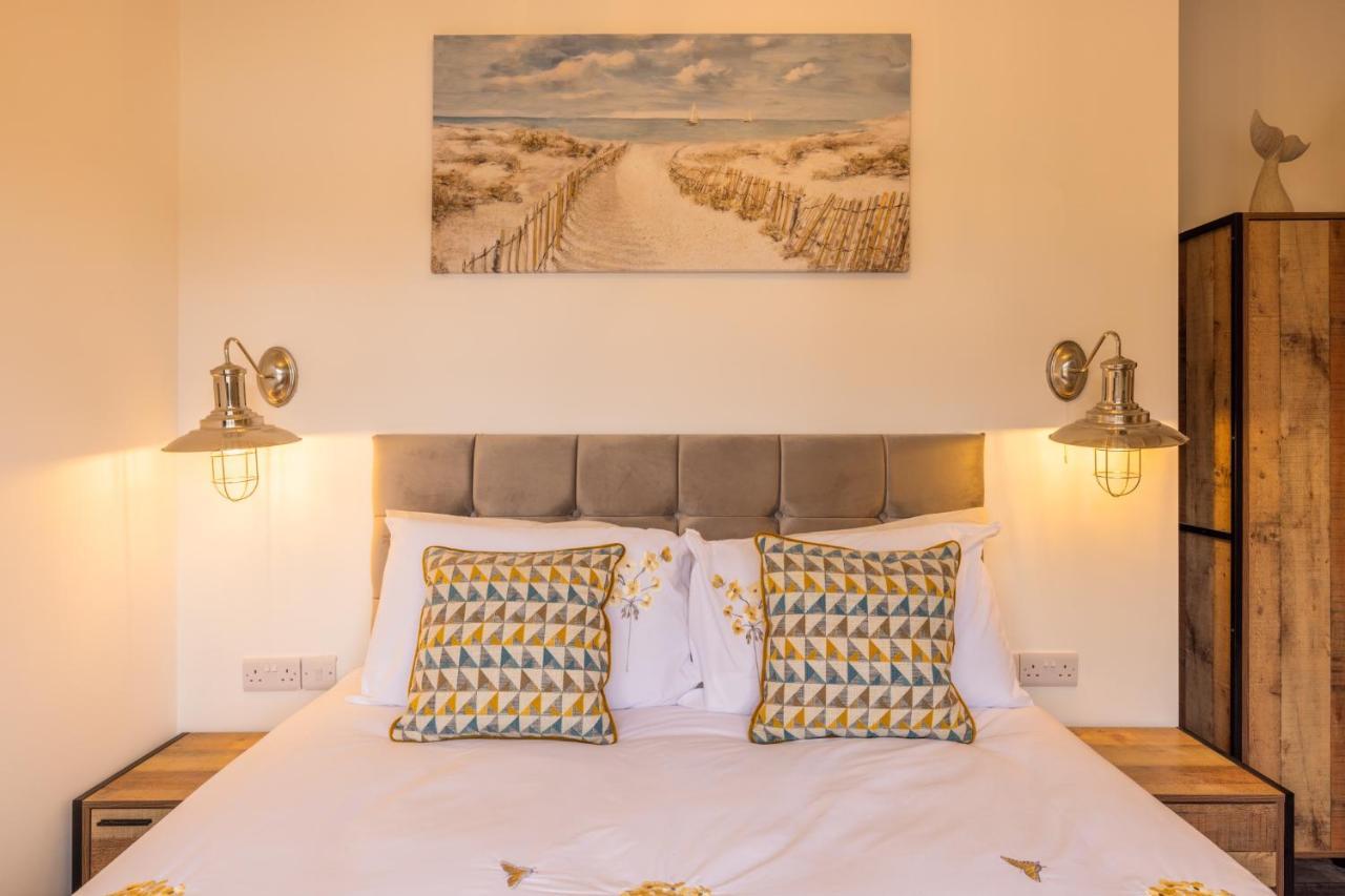 Den Of Joy Humberston Fitties Sleeps 6,Hot Tub,Log Burner Villa Cleethorpes Eksteriør bilde