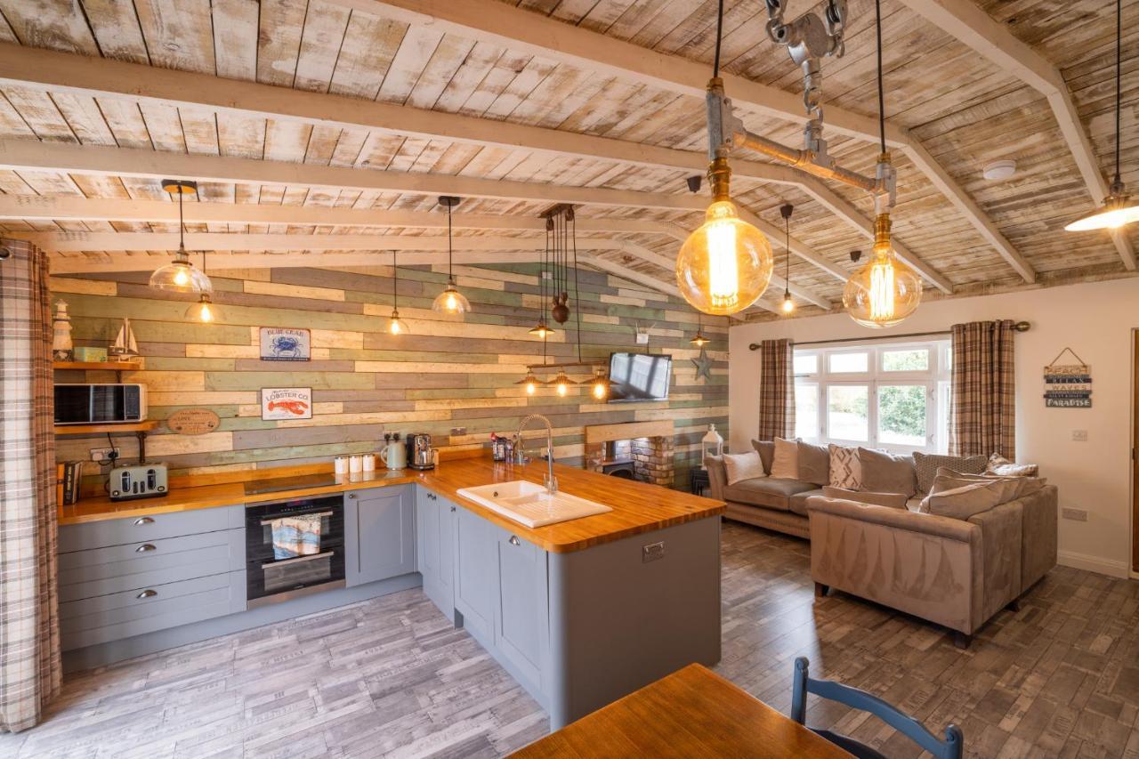 Den Of Joy Humberston Fitties Sleeps 6,Hot Tub,Log Burner Villa Cleethorpes Eksteriør bilde